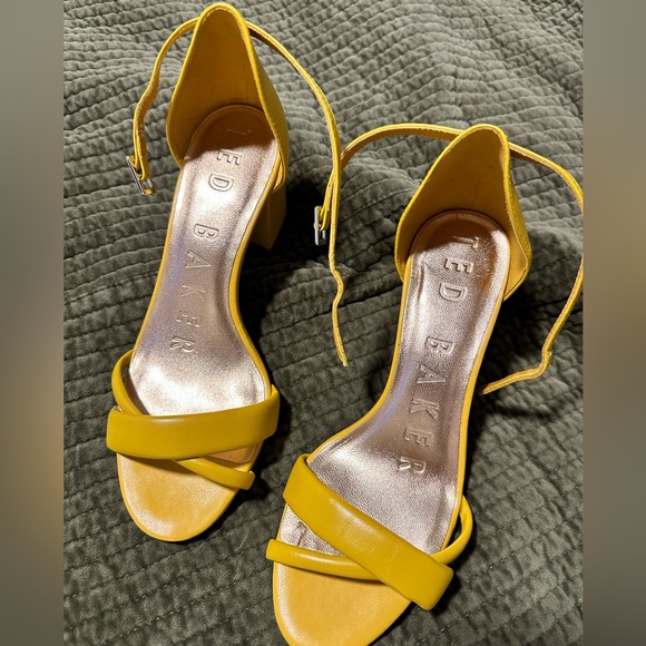 NEVER WORN Ted Baker ankle strap midi heel shoes Size 37.5 - Picture 10 of 11